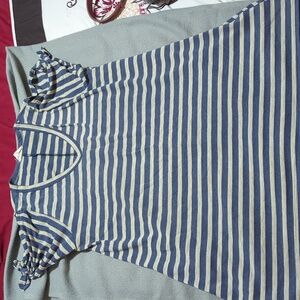 Ladies cold shoulder top